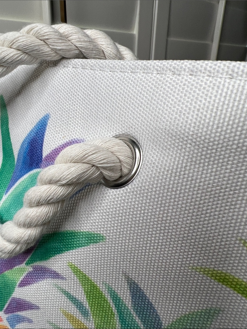 Island Hawaii Tropical Straw & Canvas Pineapple Print Tote Bag with Rope Handle - Picture 14 of 16